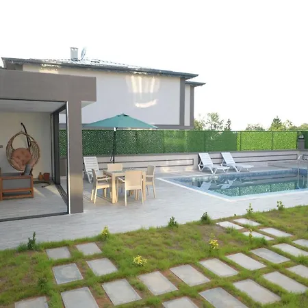 Konakoenue Center 1 *