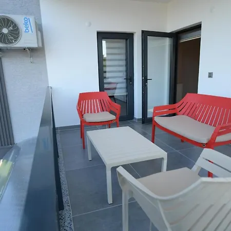 Konakoenue Center 1 Villa *